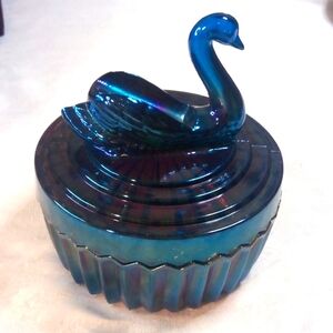 Jeanette Glass Swan lipstick/powder trinket box